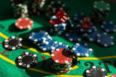 parisbola 1 live dealer studio streaming on a smartphone screen